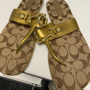 COACH RIKKI GOLD JELLY FLIP FLOP SANDALS SIZE 10